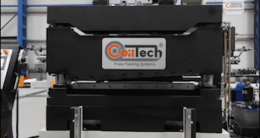 Guillotine Shear, cuts sheet metal between feeder and die in
case of operation stop for any reason. Additionally, there are high speed and blade gap adjustment versions to make cut to length operations for transfer systems.